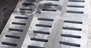 青岛 芝麻灰石材沟盖板