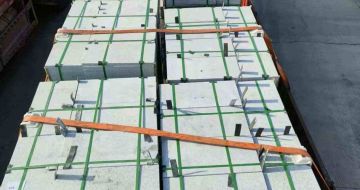 安徽客户芝麻白、芝麻黑、芙蓉白配一车