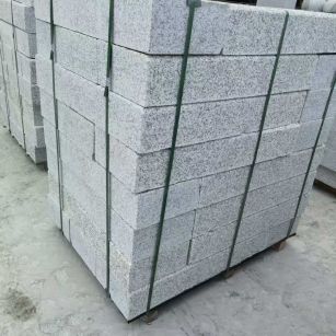 青岛 芙蓉白火烧两面路沿石