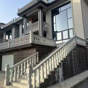 青岛 芝麻白别墅阳台栏杆，楼梯栏杆