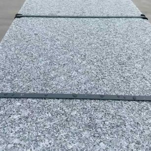 青岛 芝麻黑火烧面毛板，条板，半成品