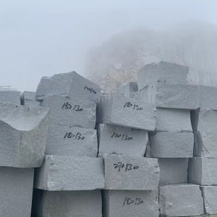 青岛芝麻白花岗石