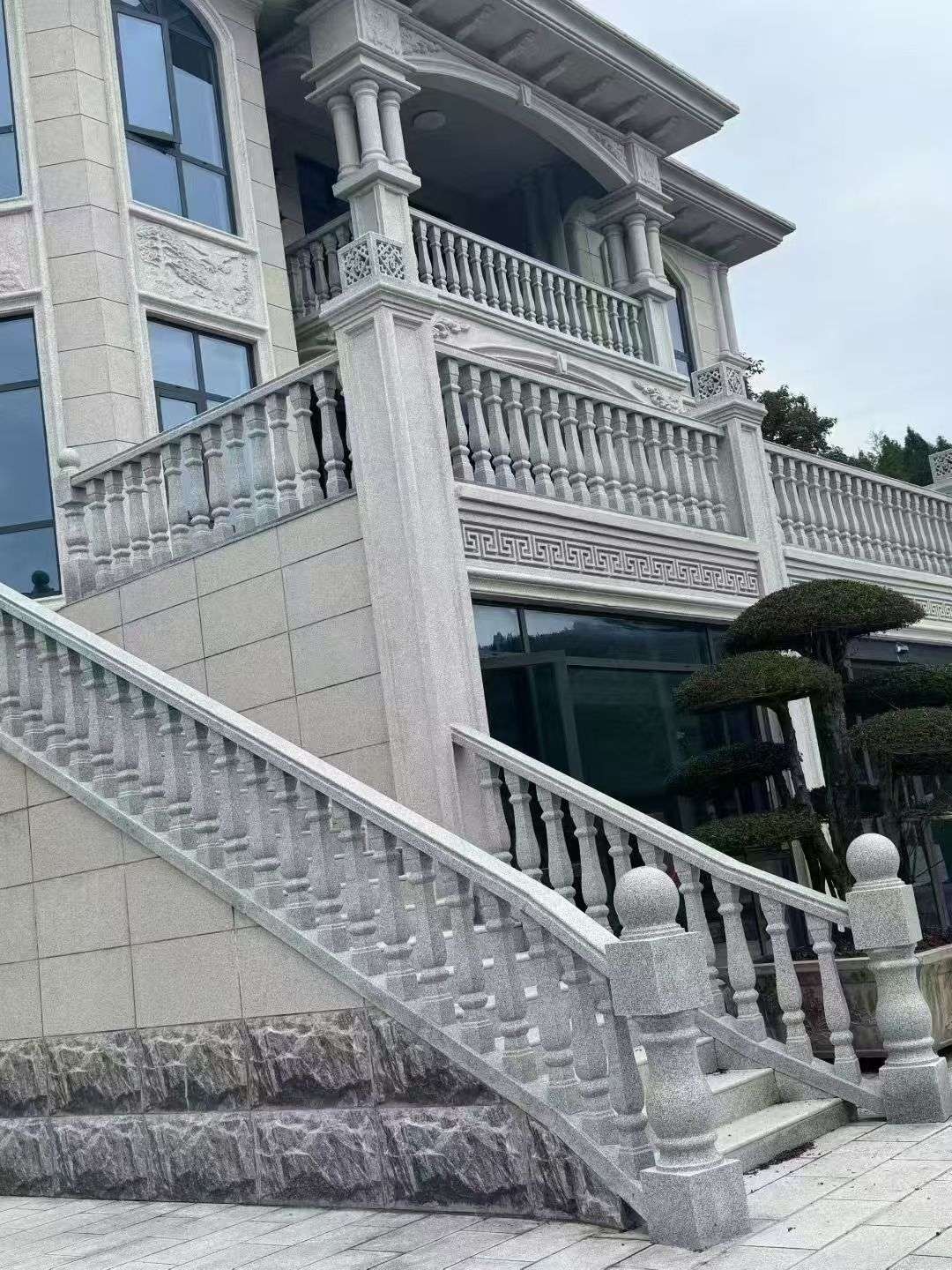 青岛 芝麻白别墅，栏杆