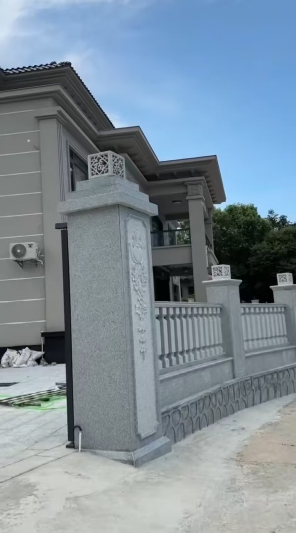 青岛 芝麻白别墅围墙栏杆，私人订制