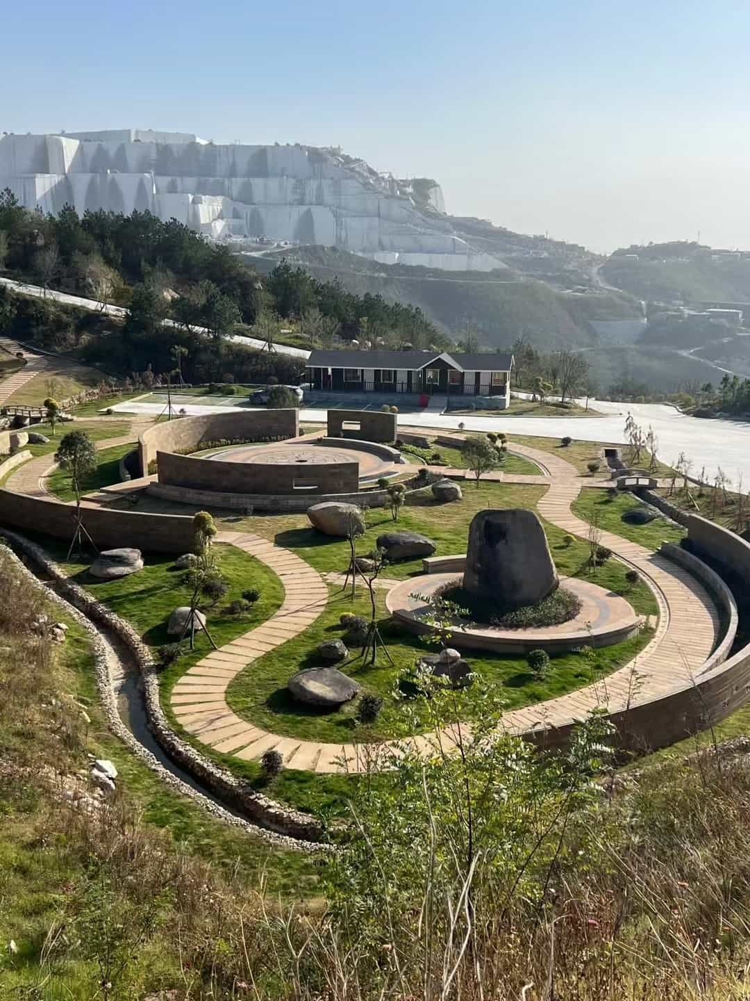 青岛仿古石铺装整体效果
