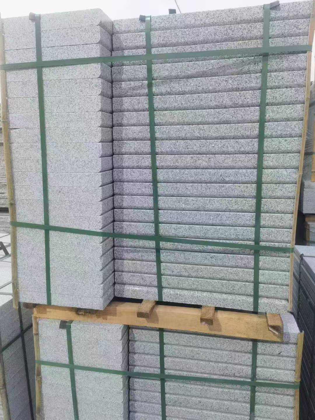 青岛 5公分芝麻白，倒斜角，室外楼梯踏步