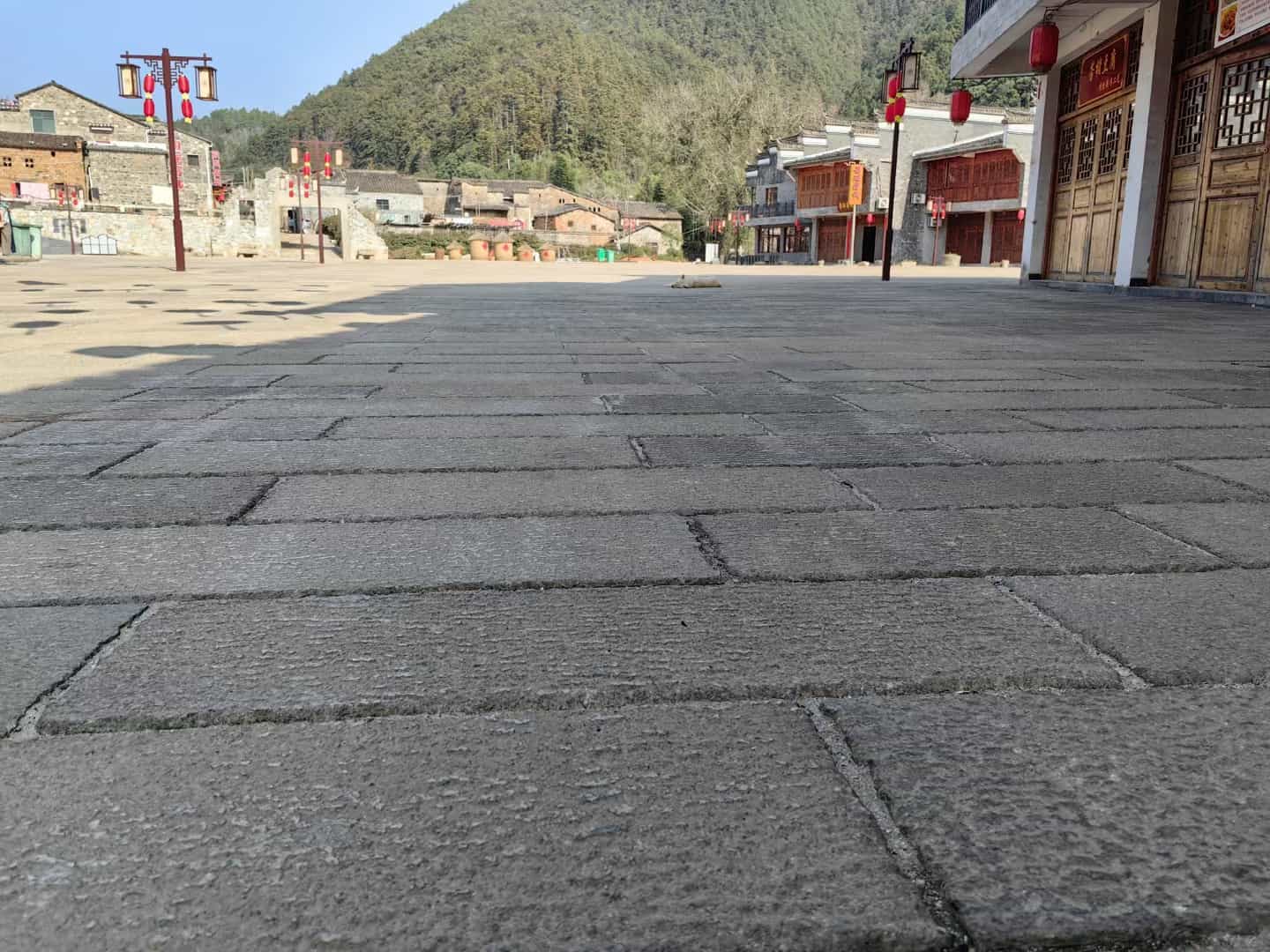 青岛仿古石铺装效果