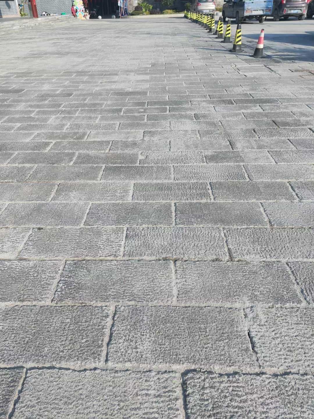 青岛仿古石铺装效果