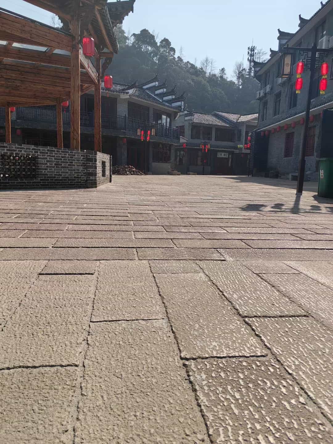 青岛仿古石铺装效果