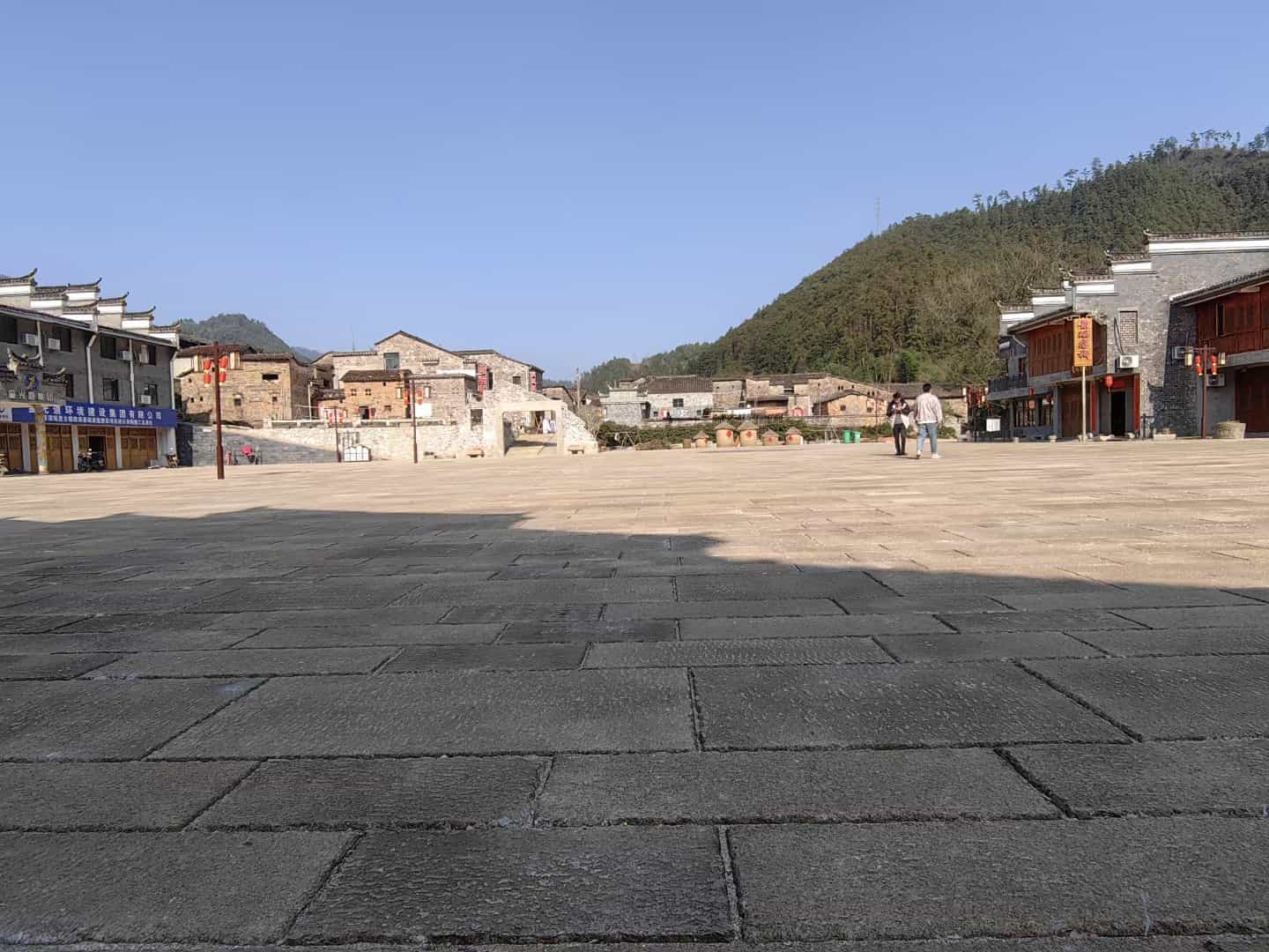 青岛仿古石铺装效果