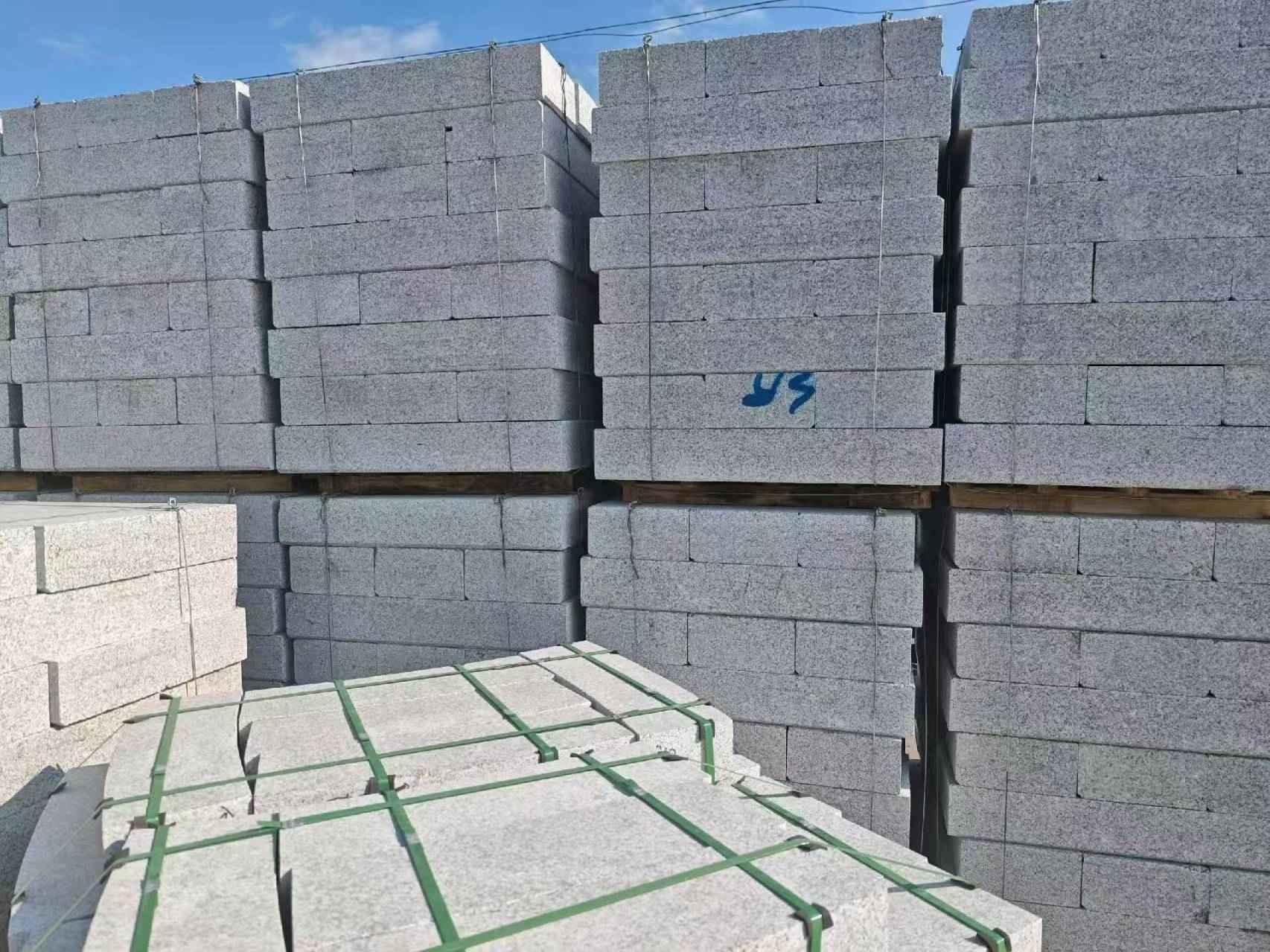 青岛 路沿石，路侧石-尺寸标准、颜色均匀