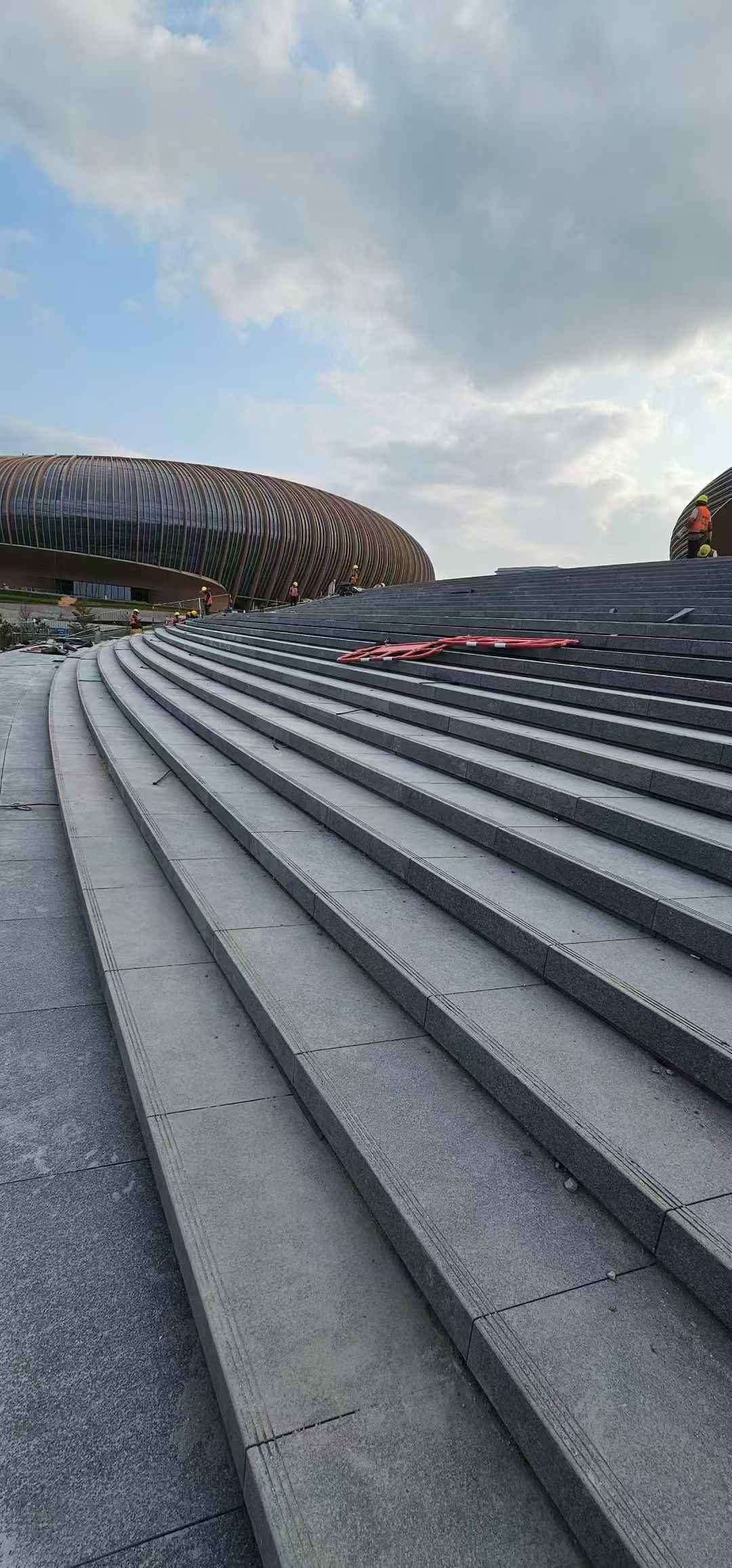 青岛 弧形整石台阶铺装效果图