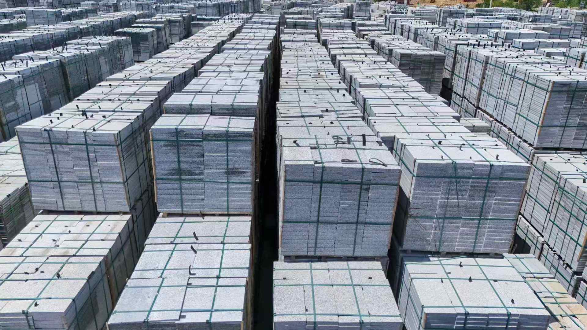 青岛 芝麻白、芝麻灰、芙蓉白地铺成品，大量现货