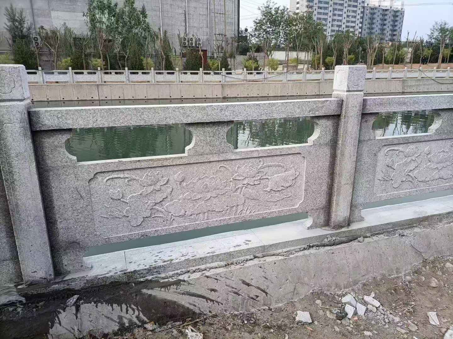 青岛 芙蓉白大花桥梁、河道，石材栏杆、围栏、护栏