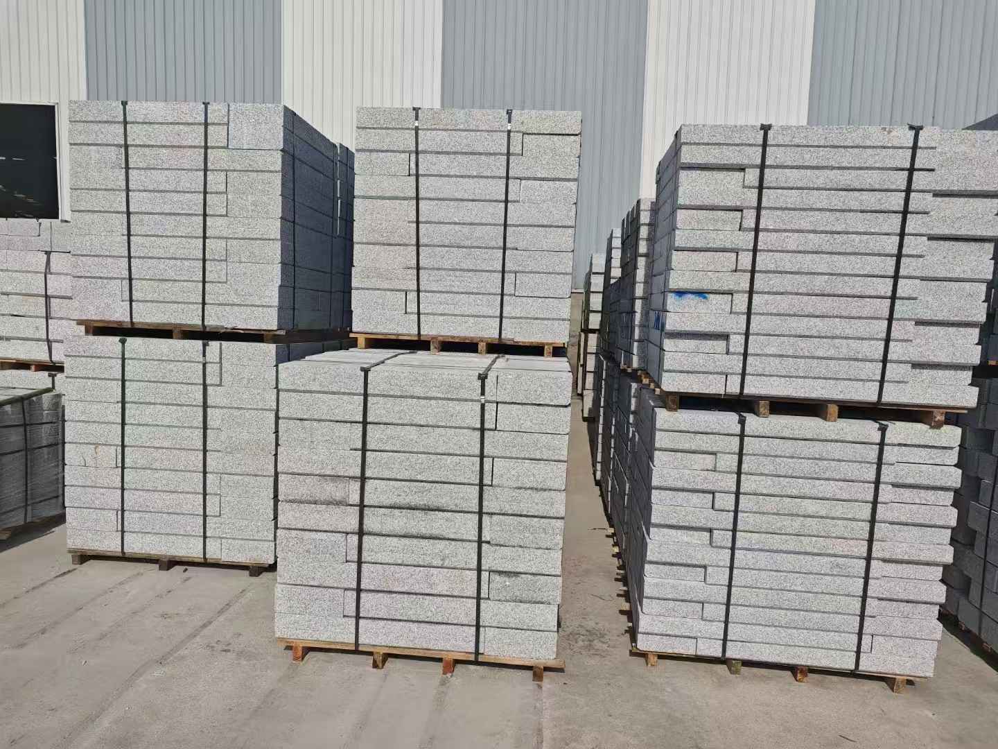 青岛 芙蓉白路沿石，价格便宜